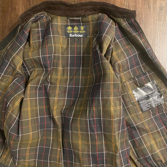 Barbour Size Large Waxed Jacket - Picture 3 of 9